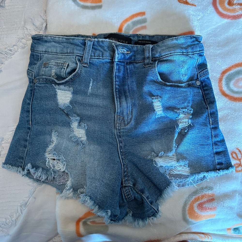 kendall+kylie medium ride shorts